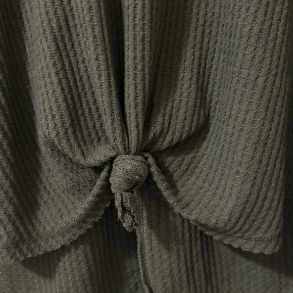 Wild Fable Soft, Hooded, Drop Shoulder Waffle Knit Pullover,Olive Green,Medium - Picture 4 of 10